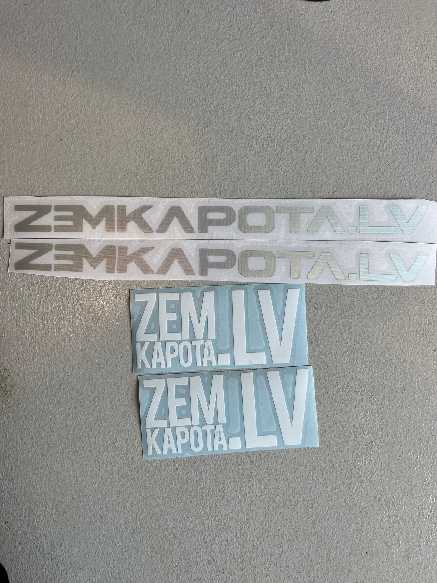 Zemkapota.lv uzlīmju komplekts